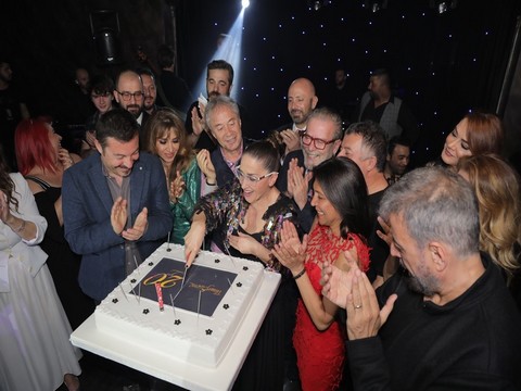 Tümay Özokur... MESLEKTE 20. YILINI KUTLADI!..