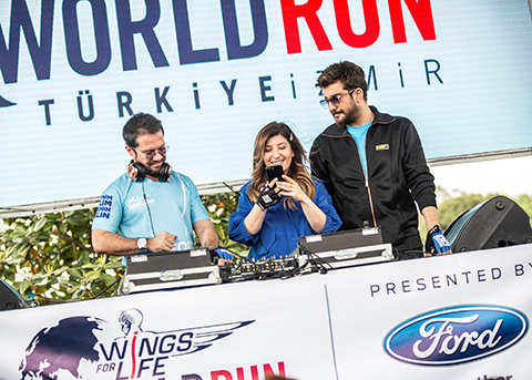 ÜNLÜ İSİMLER KOŞAMAYANLAR İÇİN KOŞTU!