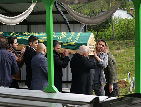 Sen Anlat Karadeniz... TAHİR’İN HESABI VAR!