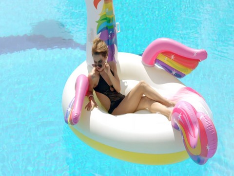 Yıldız Asyalı... "KÜTÜR KÜTÜR AŞK" İLE GELİYOR!..