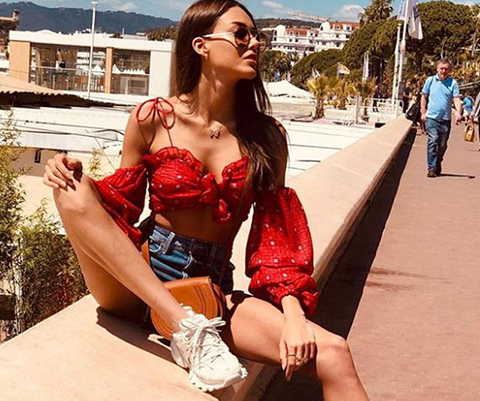 Dilan Çiçek Deniz... CANNES'E D VİTAMİNİ ALMAYA GİTMİŞ!