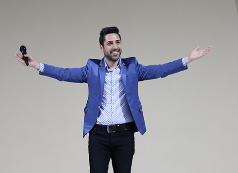 Mustafa Sezgin...MÜZİK YOLCULUĞUNDA HEDEFLERİ BÜYÜK!