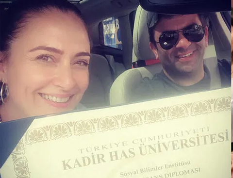 Ceyda Düvenci Şakrak...KARİYER BASAMAKLARINDA İLK ADIM!