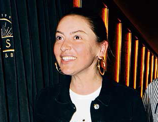 Hadise...SIFIR MAKYAJLA AKŞAM YEMEĞİNE GİTTİ!