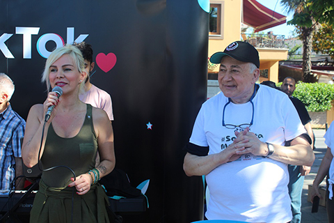 'SOKAKTA MAMA VAR' ÇOŞKUSU!