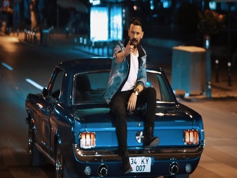 Berksan... "YENİ BİRİ”Nİ BULDU!..