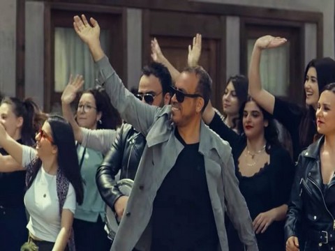 Haluk Levent... "TEK GEÇERİM"!..