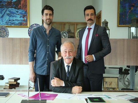 Altan Erkekli... "AFİLLİ AŞK" IN "MUHSİN BEY" İ!..