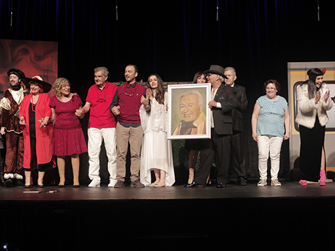 “Don Kişot / Orhan Kişot”… YAŞAYAN BİRİNİN MÜZİKALİ DÜNYADA İLK KEZ SERGİLENDİ!