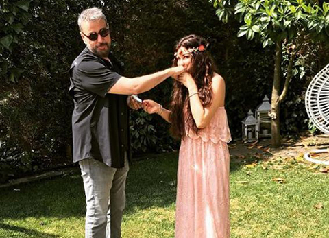 Selen Görgüzel Alkan...BAYRAMDA KOCASININ ELİNİ ÖPTÜ!