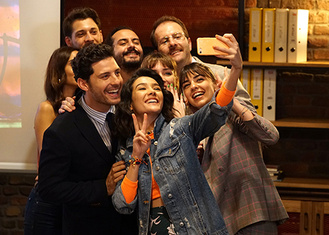 Her Yerde Sen...İKİ İNATÇI KEÇİNİN AŞKI BAŞLIYOR!