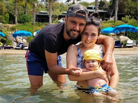 Alişan... "DENİZLE TANIŞTI BUGÜN OĞLUMUZ"!..