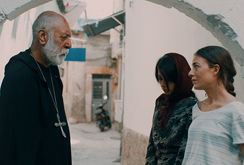 Kızım Gibi Kokuyorsun...VARŞOVA'DAN İKİ ÖDÜLLE DÖNDÜ!..