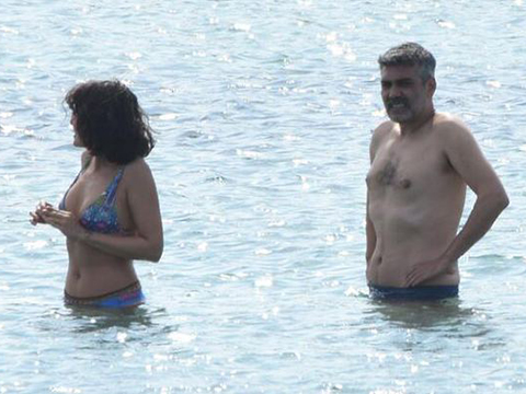 Caner Cindoruk - Selin Şekerci...SOĞUK DENİZLE İMTİHAN!