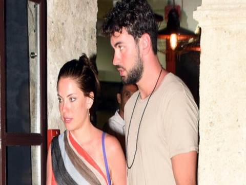 Eda Ece... SEVGİLİSİ İLE TATİLDE!..