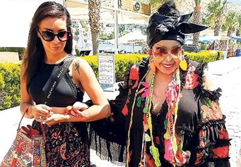 Bülent Ersoy...'KONSERDE ŞIK OLAMAM LAZIM!'