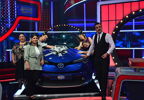 Aileler Yarışıyor...EVRENSEL AİLESİNİN ARABA HEYECANI!