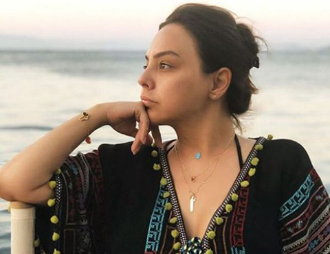 Ebru Gündeş...İŞBAŞI YAPTI!