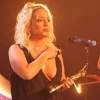 Saba Tümer... FRİKİK VERMEKTEN SON ANDA KURTULDU!