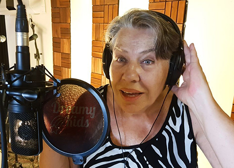 Işıl Yücesoy...ÇOCUKLARA NİNNİ ALBÜMÜ!