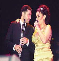 Deniz Seki-Hüsnü Şenlendirici..."REKLAM" İÇİN EVLENECEKLER!..