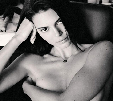 Kendall Jenner..."VÜCUDUMDAN MEMNUNUM"