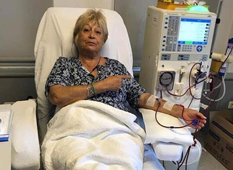 Tülay Özer...'YAŞAMIM BU MAKİNEYE BAĞLI!'