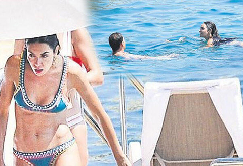 Ahu Yağtu...APAR TOPAR DENİZDEN ÇIKIP KAÇTI!