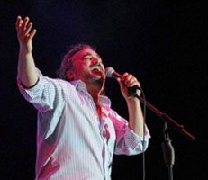 Volkan Konak... KEMER'DE KARADENİZ FIRTINASI ESTİ!