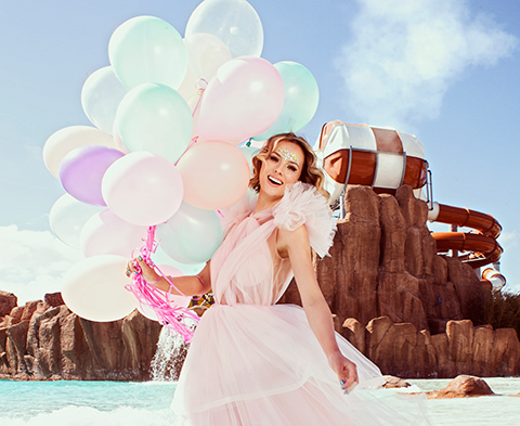 Şebnem Schaefer...PERİ KIZI OLDU!