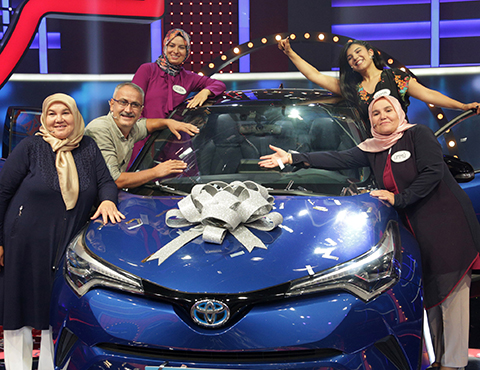 Aileler Yarışıyor...ARABA SAHİBİNİ BULDU!