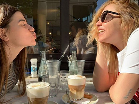 Hadise'den kardeşine duygusal paylaşım... "ARKANDA BEN VARIM!"