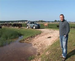 Güven İslamoğlu... HER YERDE BİR HABER VAR  200. PROGRAMINI KUTLUYOR!