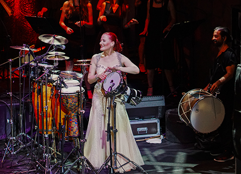 Candan Erçetin...DARBUKA ŞOV!