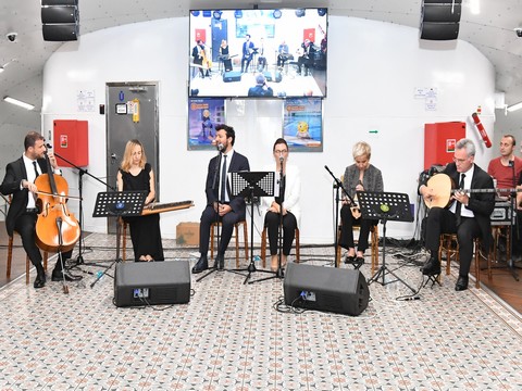 ÜSKÜDAR VALİDE SULTAN GEMİSİ'NDE MÜZİK ZİYAFETİ!..