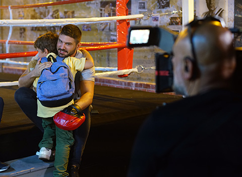 Şampiyon...KAÇMAYA ÇALIŞTIĞI GEÇMİŞİ İLE YÜZLEŞİYOR!