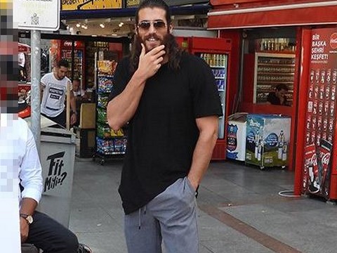 Can Yaman...'BENİ KISKANIYORLAR!'
