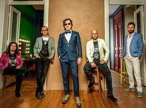 Ayna...'SULTAN' SÜRPRİZİ!