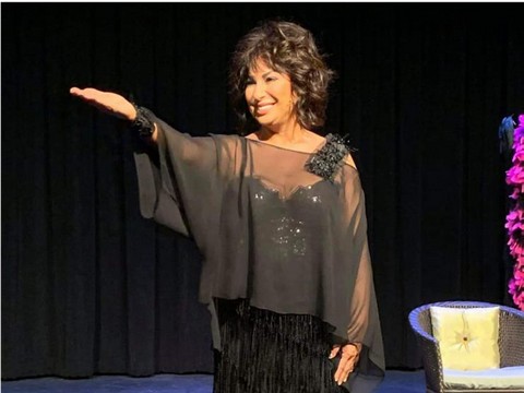 Nilgün Belgün... TİYATRO SEZONUNU LOS ANGELES'TA AÇTI!..