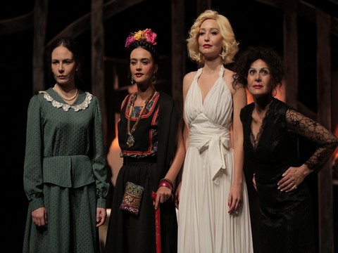 Dali'nin Kadınları... KIBRIS'TA AYAKTA ALKIŞLANDI!..