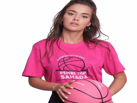 Bensu Soral... "PEMPE TOP" BU YIL ONUN ELİNDEN HAVALANACAK!..