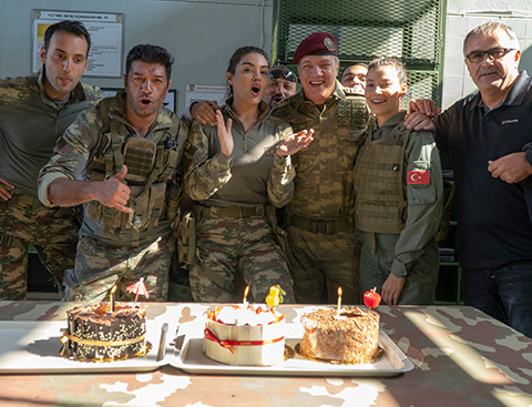 Murat Serezli...50. YAŞINI SETTE KUTLADI!