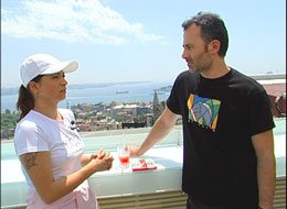 Bendeniz... TÜRKİYE'DE ŞARKILARIMI OKUYACAK KİMSE YOK"!