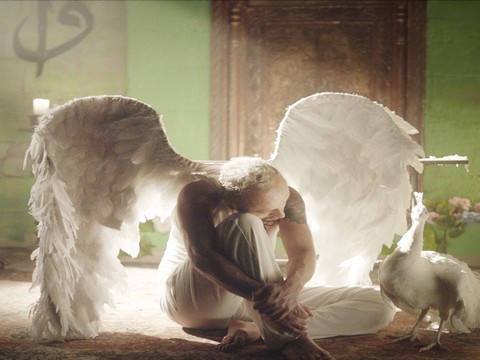 Mabel Matiz... "GÖZLERİNE" İLE MÜZİK YOLCULUĞUNU DERİNLEŞTİRİYOR!..