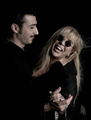 Zerrin Özer... "MURAT SEVGİLİM DEĞİL, SIRDAŞIM,ARKADAŞIM"