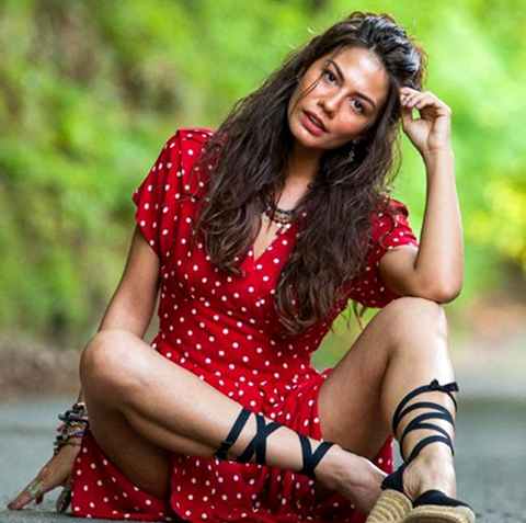 Demet Özdemir... ÜNLÜ İNDİRİMİ İŞE YARAMADI!