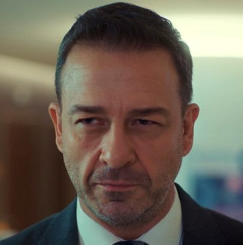 Murat Aygen... MUCİZE DOKTORUN TANJU'SU KİMLE EVLİ?