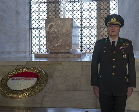 Savaşçı'dan Atatürk'e Saygı Duruşu!