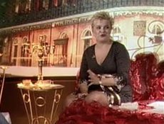 Nurseli İdiz... YATAK ODASINDAN BİLDİRİYOR!