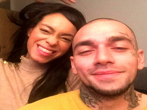 Ezhel... SEVGİLİSİNİN YATAKTA ÇIPLAK POZU OLAY OLDU!